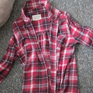 Aeropostale Red and Black Plaid Button Down Shirt